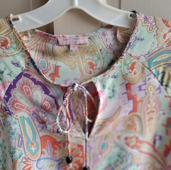 St. Tropez West 3/4 Multi-color Paisley summer top. EUC - Picture 3 of 4